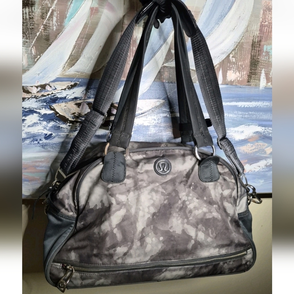 Lululemon Atheltica Sfill Groovy Duffle Bag